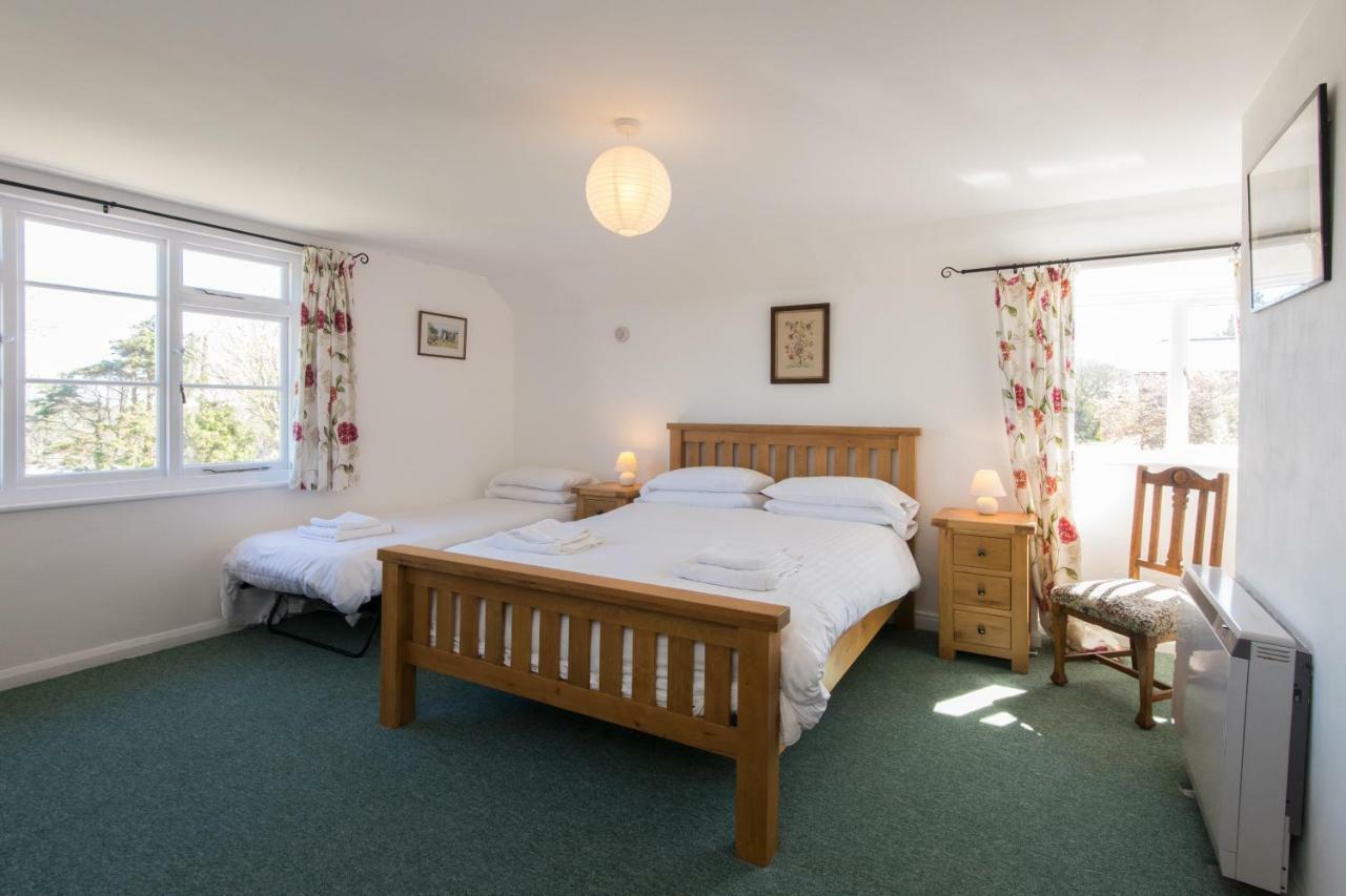 Hallagather Farmhouse Crackington Haven Esterno foto